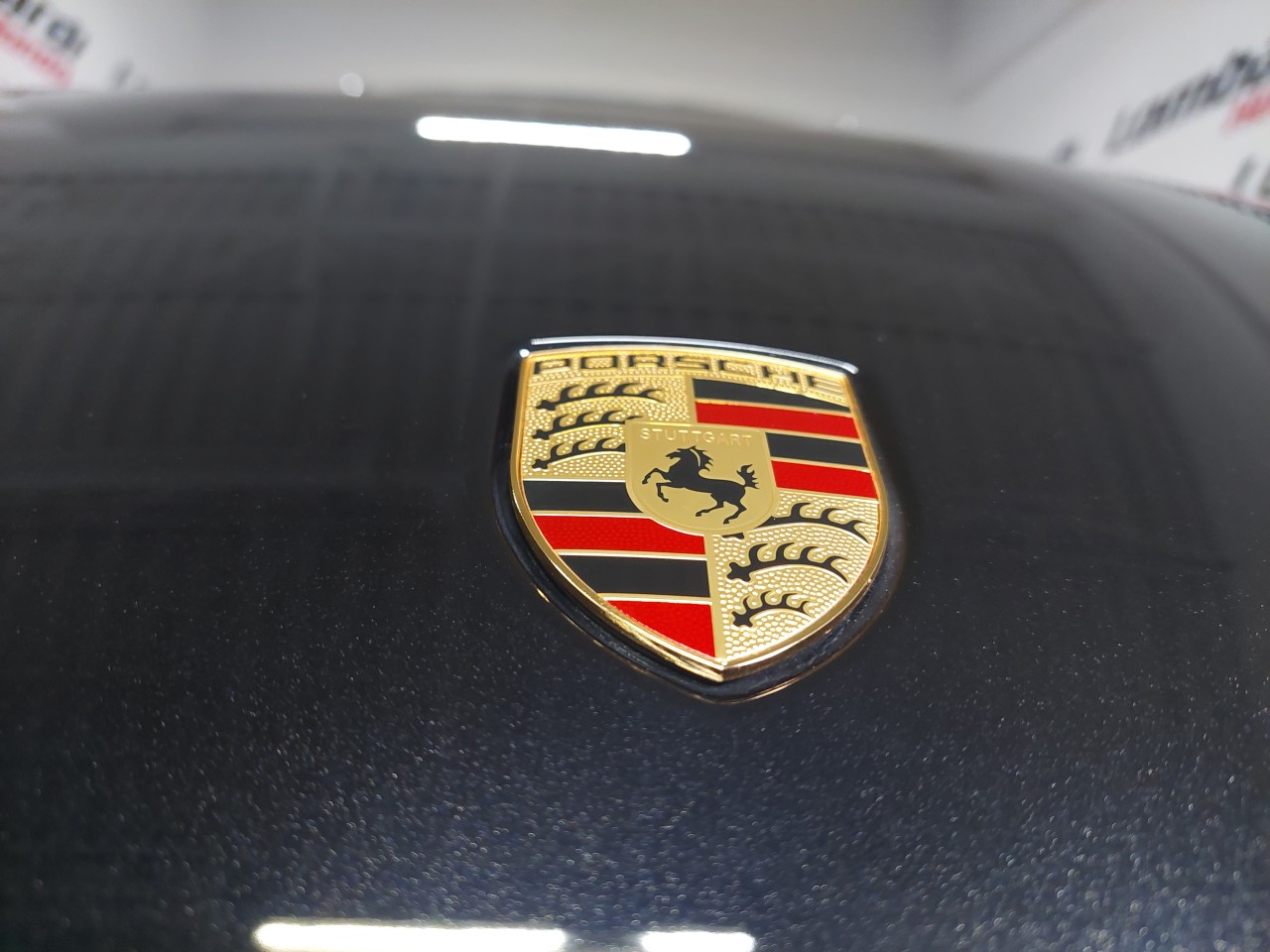 2024 Porsche Macan - Image 7