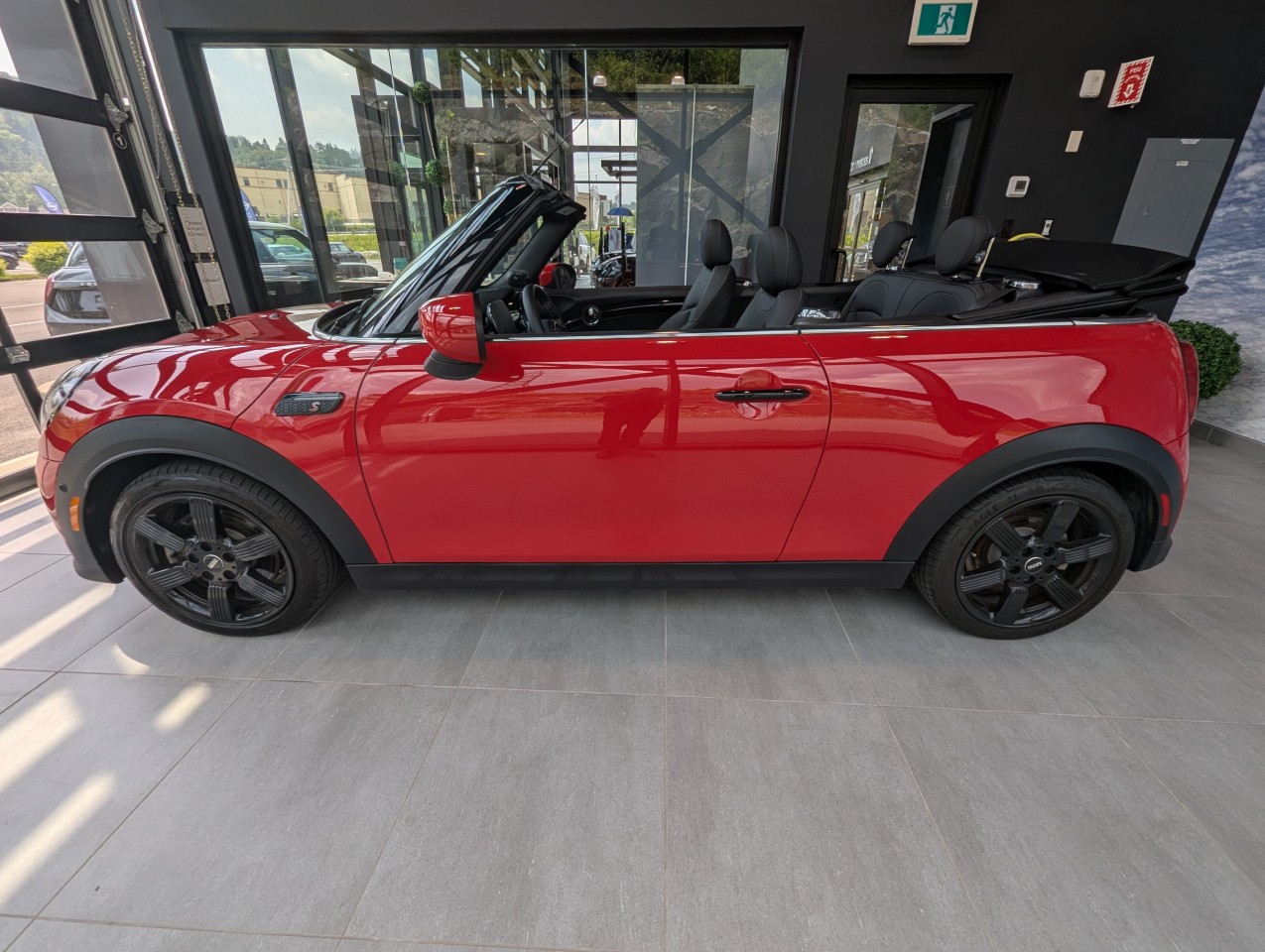 2024 Mini Cooper - Image 10
