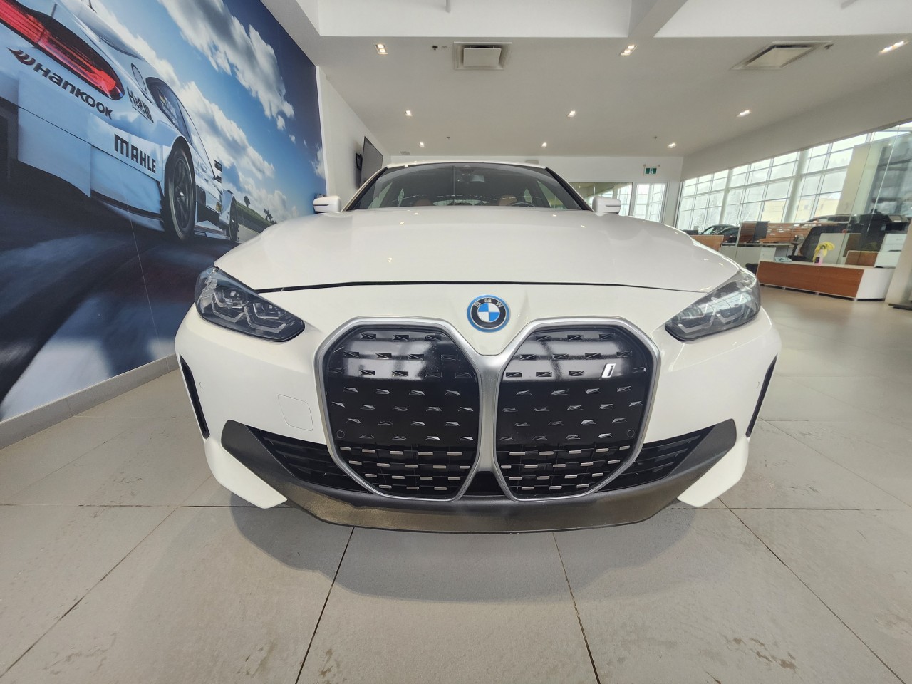 2023 BMW i4 - Image 9