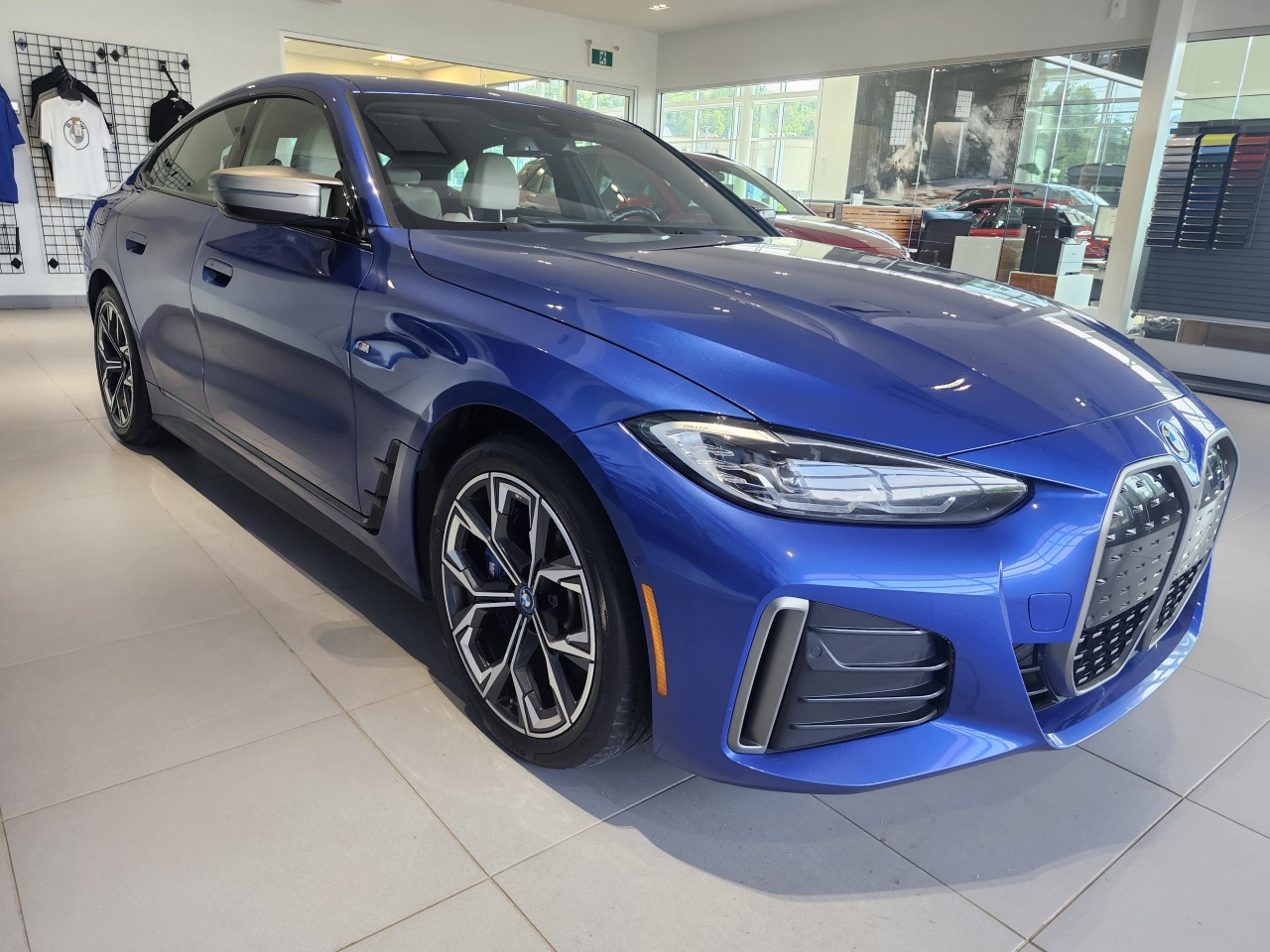 2023 BMW i4 - Image 9
