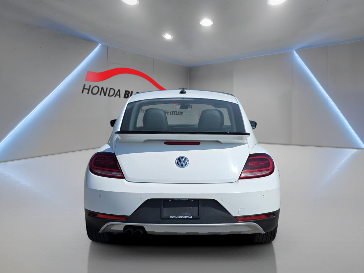 2019 Volkswagen Beetle - Image 6