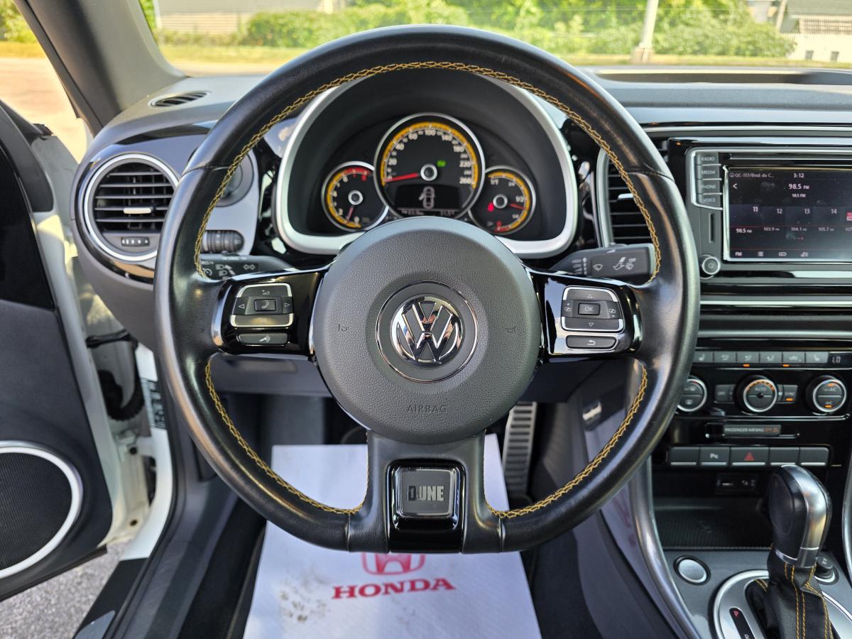 2019 Volkswagen Beetle - Image 12