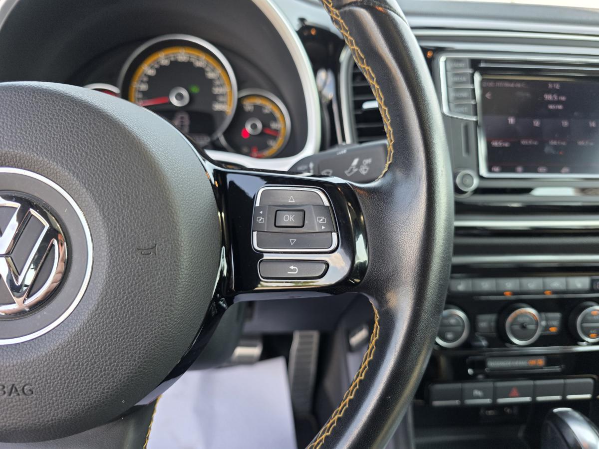 2019 Volkswagen Beetle - Image 14