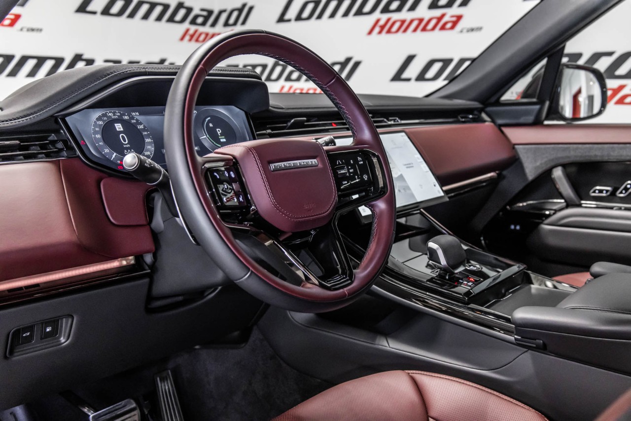2025 Land Rover Range Rover Sport - Image 17