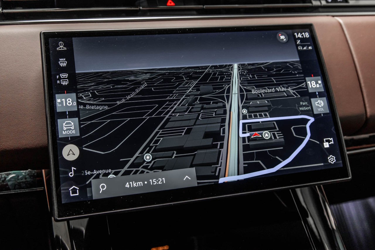 2025 Land Rover Range Rover Sport - Image 30