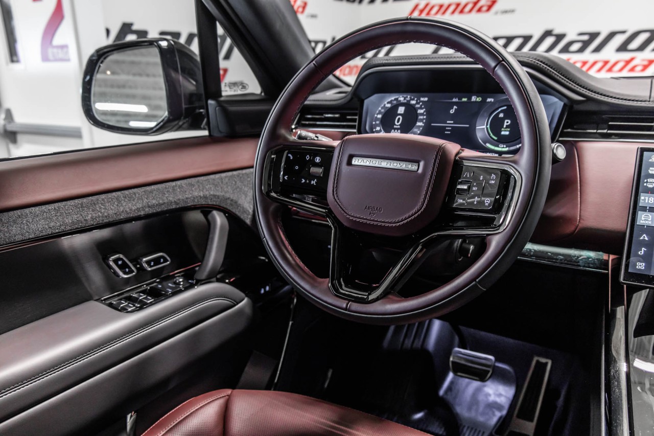 2025 Land Rover Range Rover Sport - Image 37