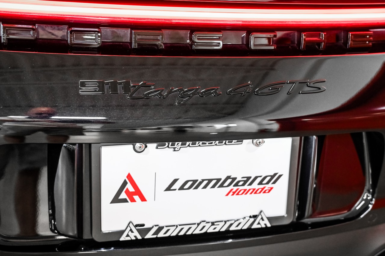 2024 Porsche 911 - Image 8