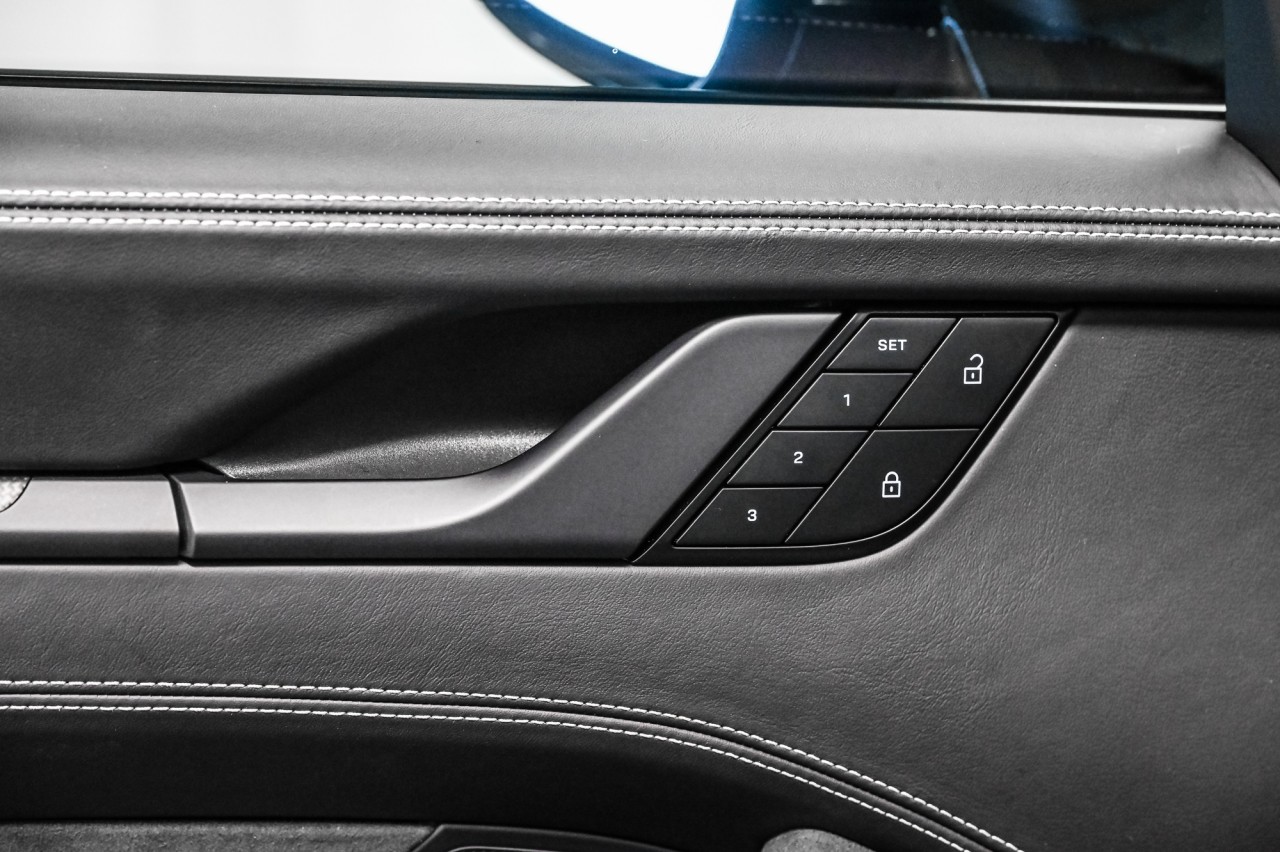 2024 Porsche 911 - Image 12