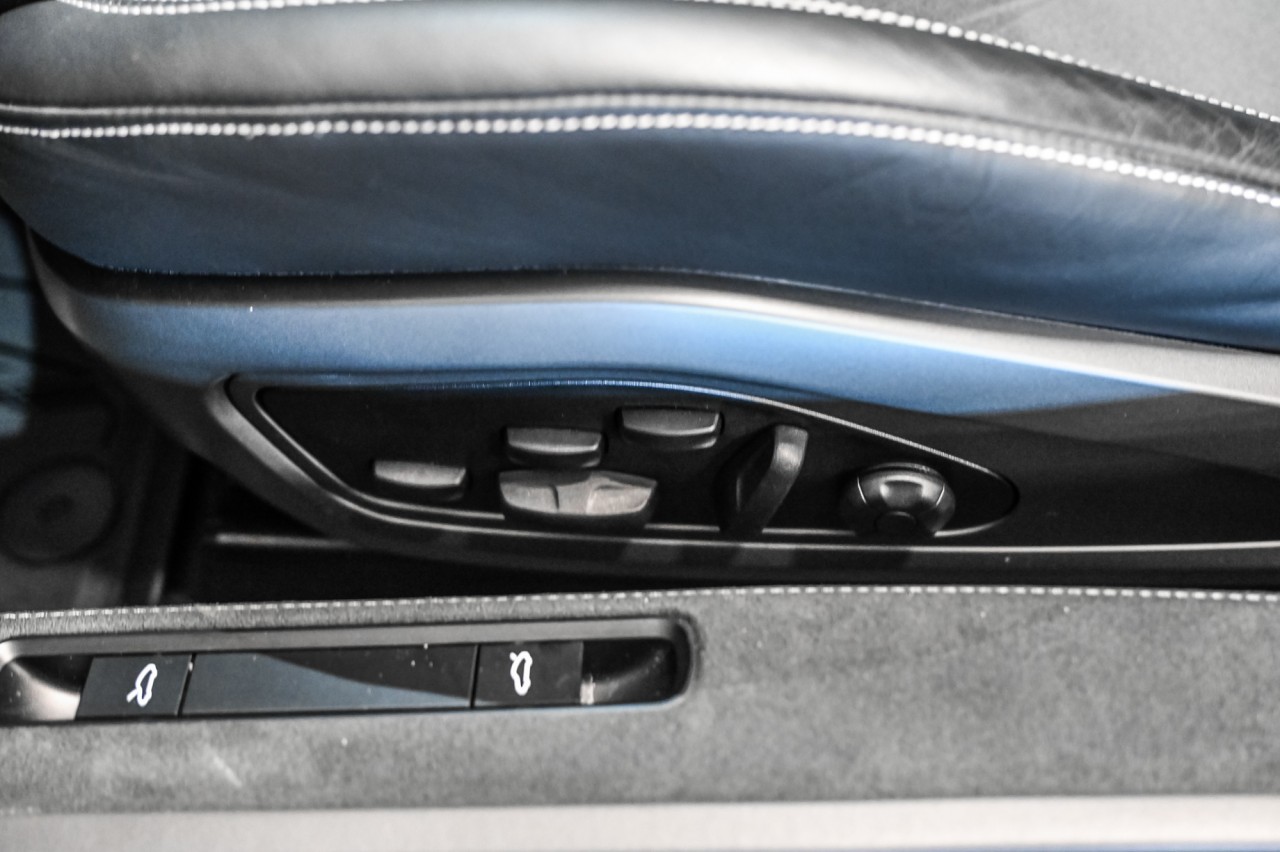 2024 Porsche 911 - Image 13