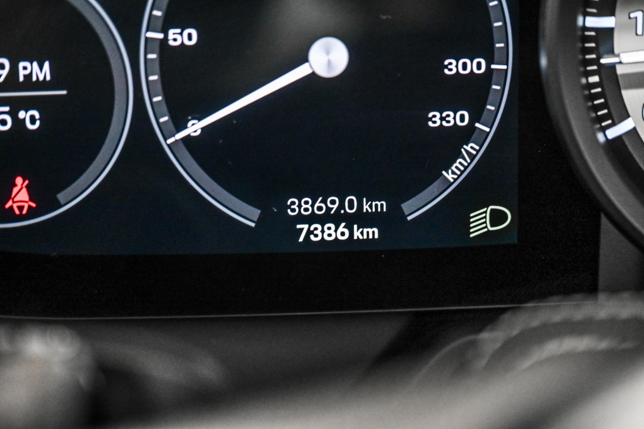2024 Porsche 911 - Image 17