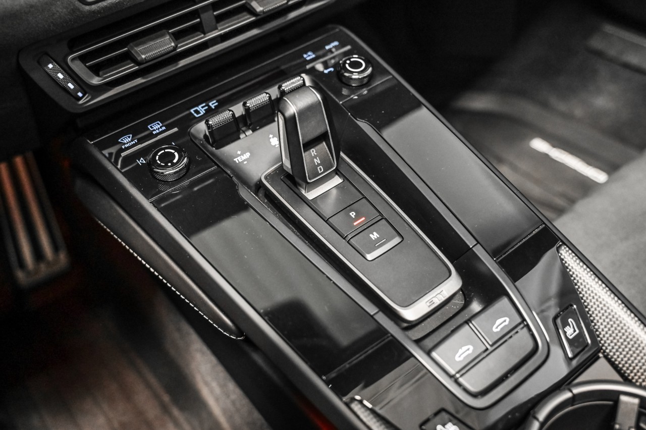 2024 Porsche 911 - Image 18