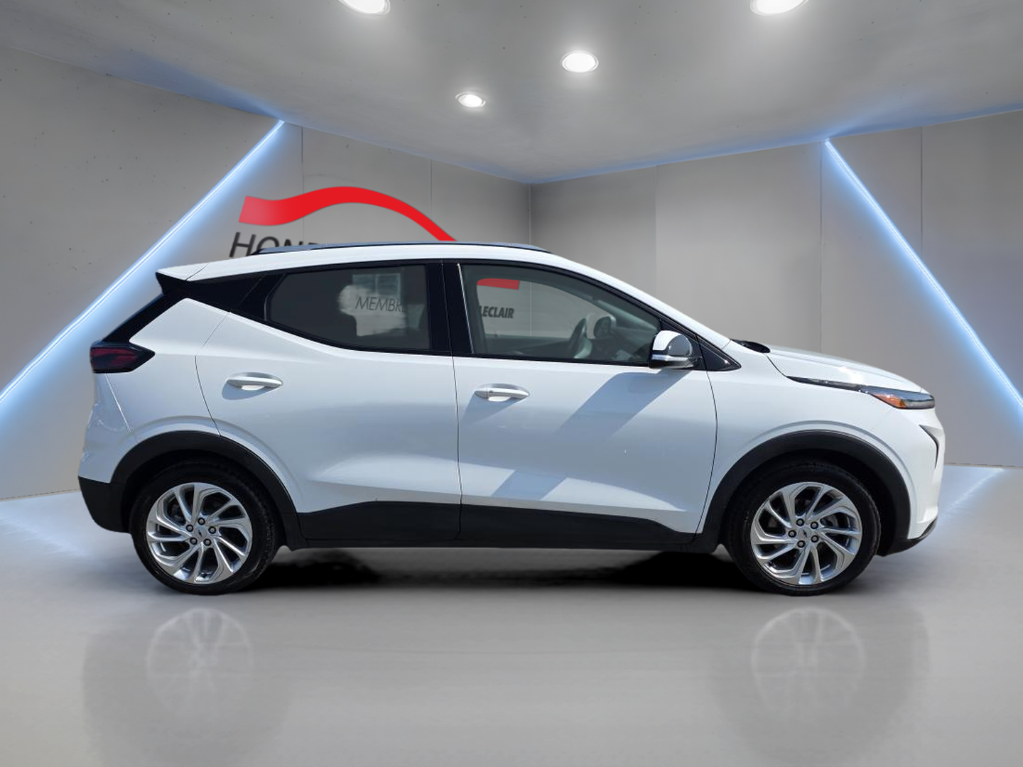 2023 Chevrolet Bolt EUV - Image 8