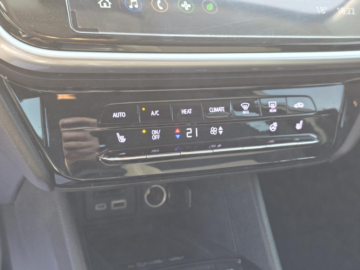 2023 Chevrolet Bolt EUV - Image 18