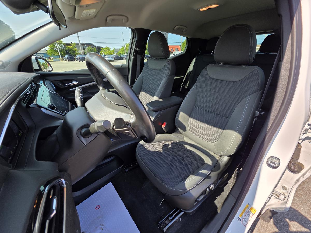 2023 Chevrolet Bolt EUV - Image 22