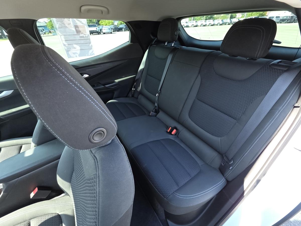 2023 Chevrolet Bolt EUV - Image 23