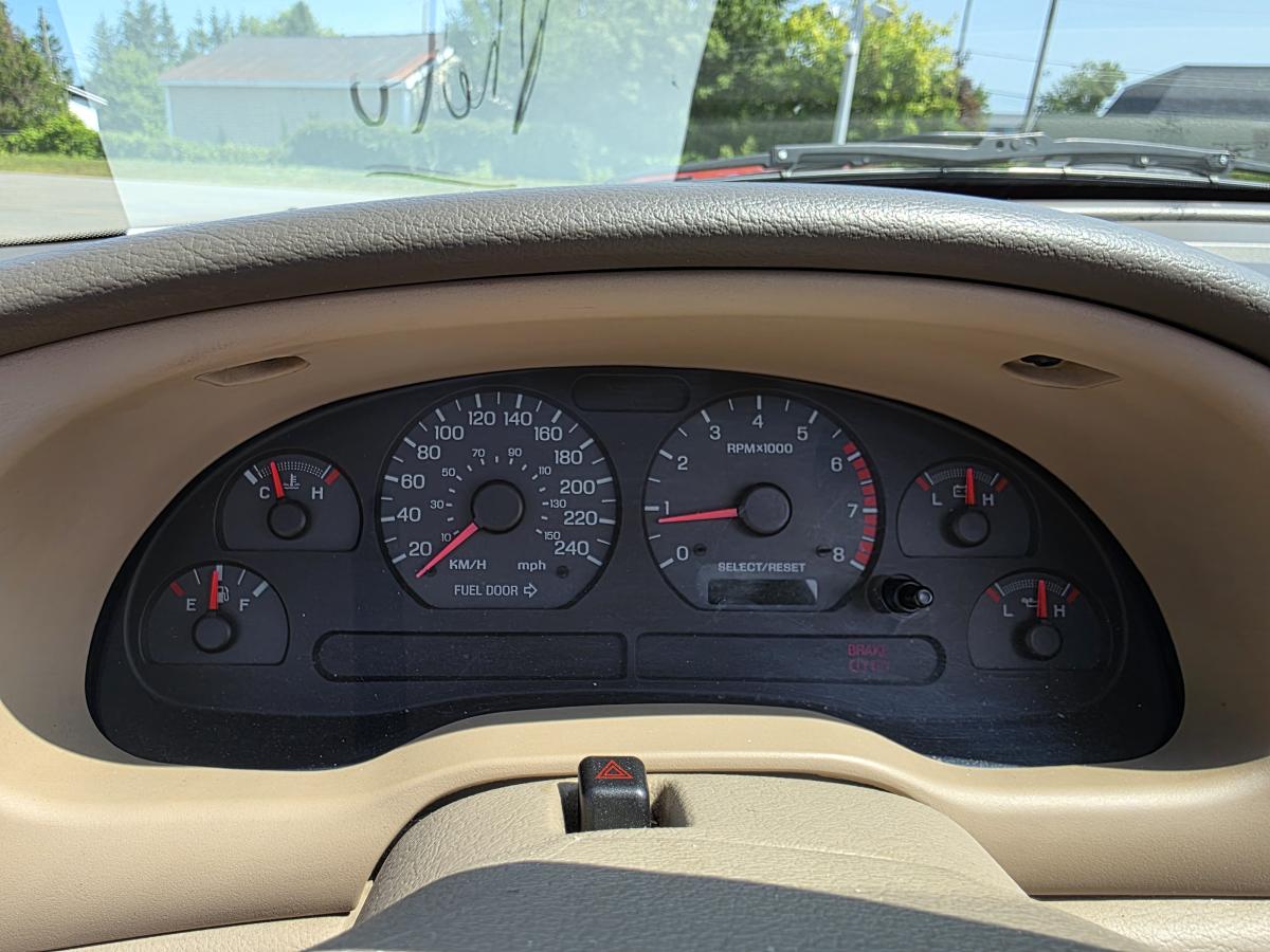 2003 Ford Mustang - Image 15