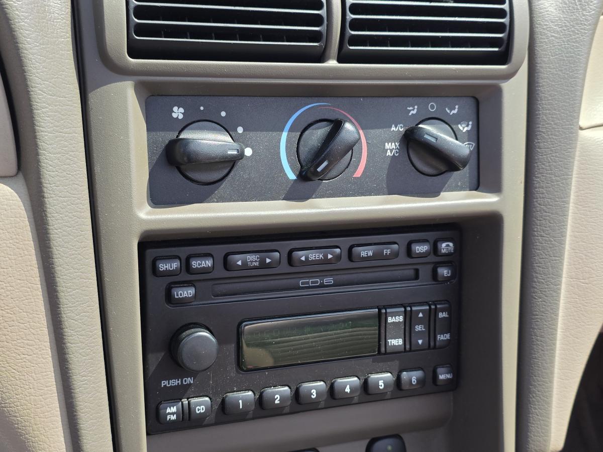 2003 Ford Mustang - Image 17