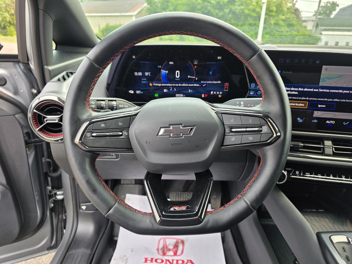 2025 Chevrolet Equinox EV - Image 12