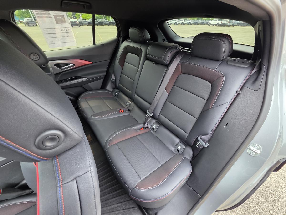 2025 Chevrolet Equinox EV - Image 23