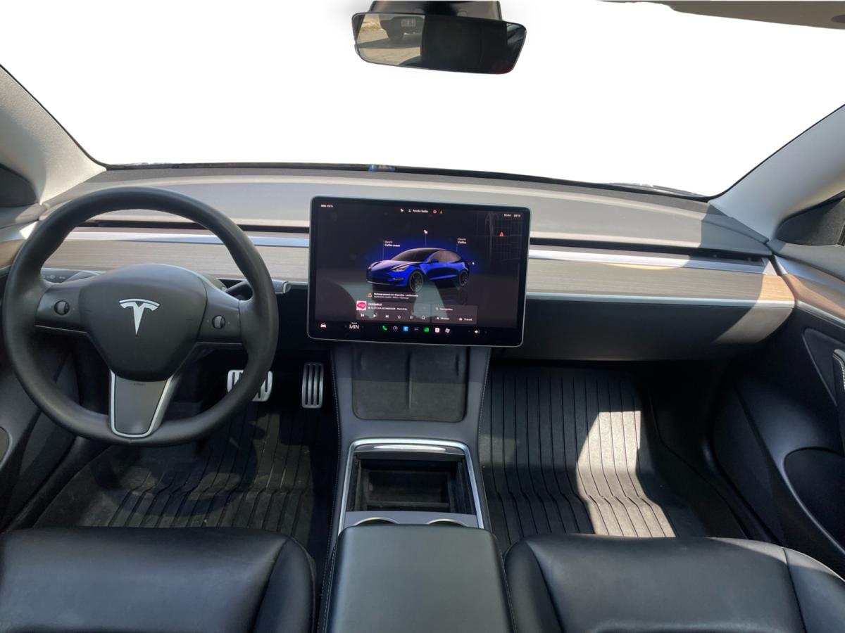 2022 Tesla Model 3 - Image 9