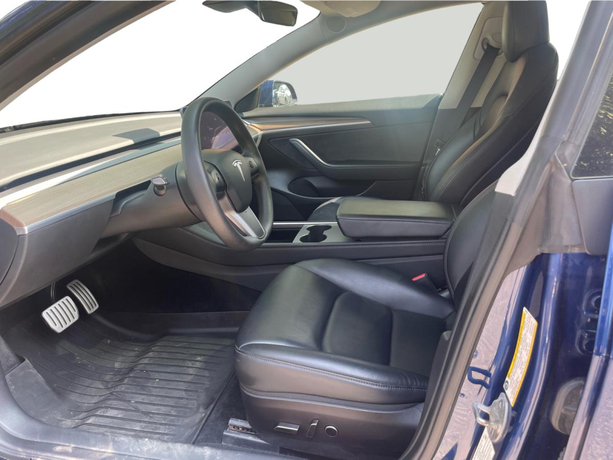 2022 Tesla Model 3 - Image 10