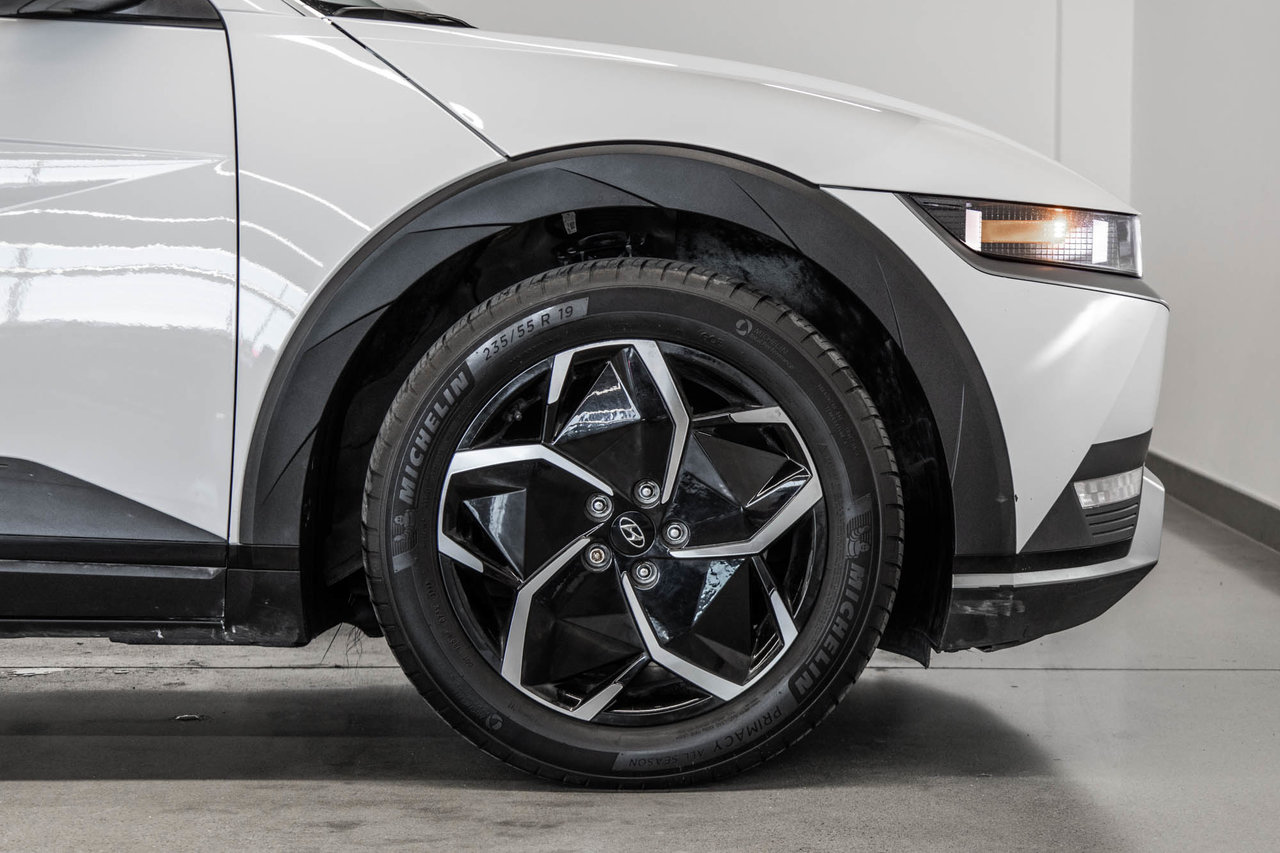 2023 Hyundai IONIQ 5 - Image 13