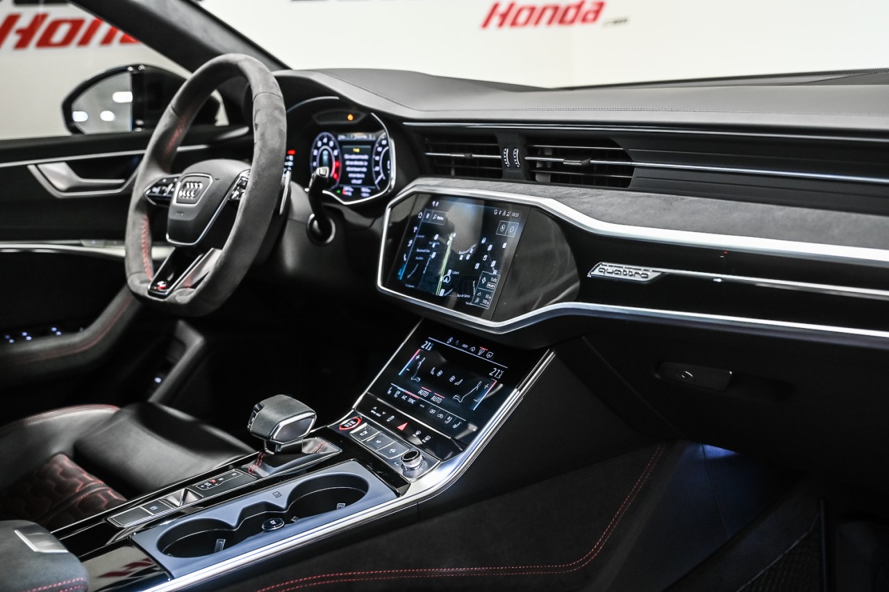 2024 Audi RS6 - Image 23