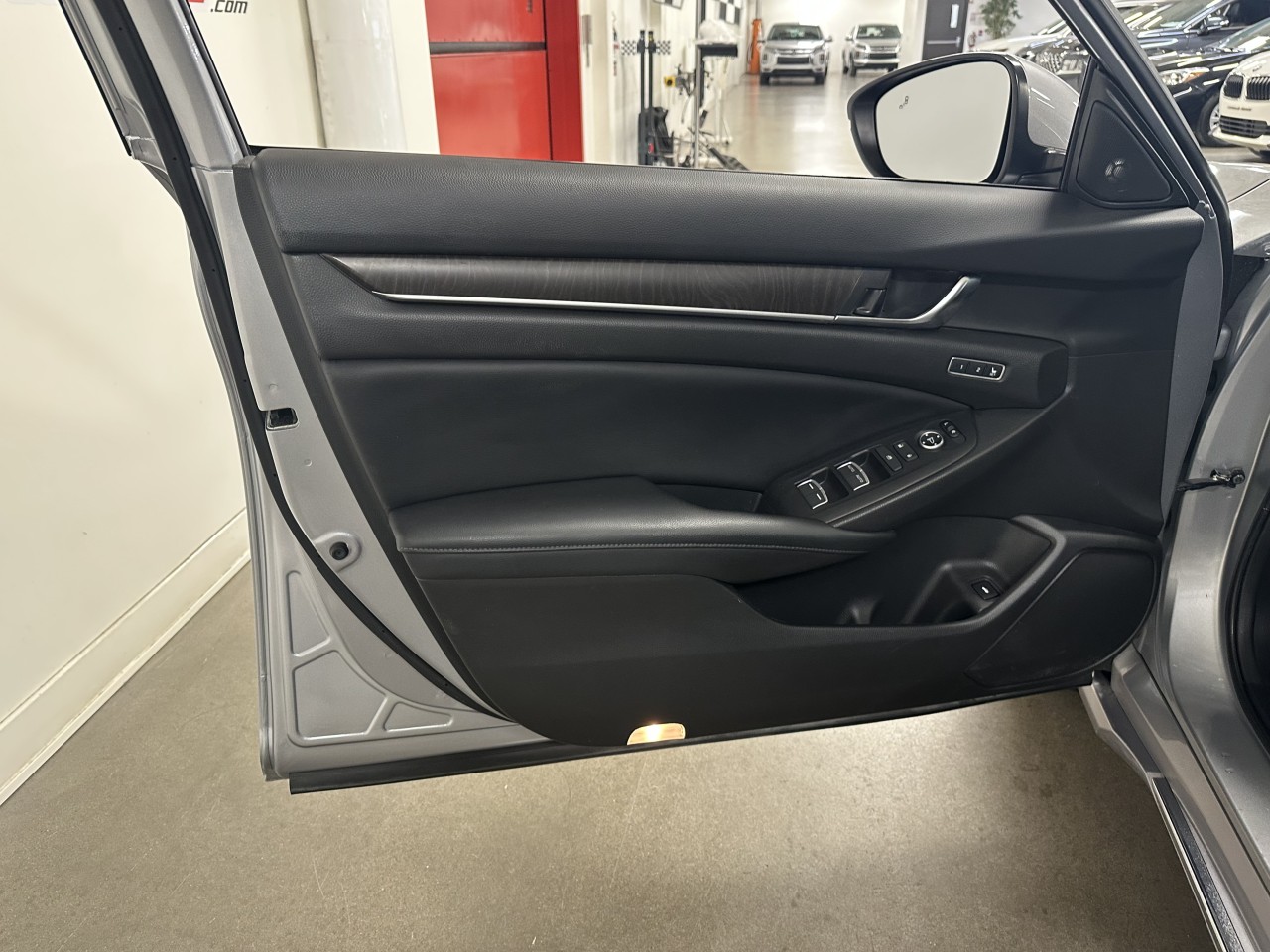 2018 Honda Accord - Image 13