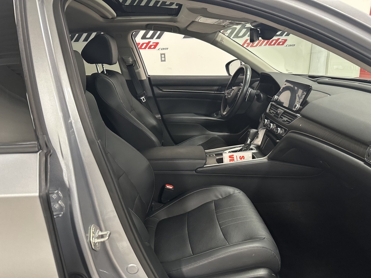 2018 Honda Accord - Image 21