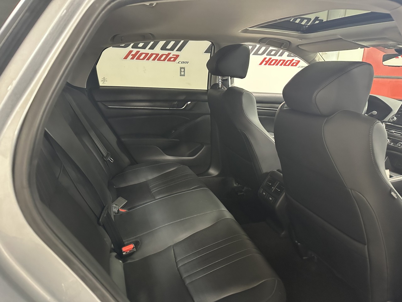 2018 Honda Accord - Image 22