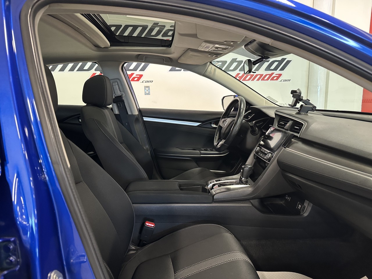 2019 Honda Civic - Image 22