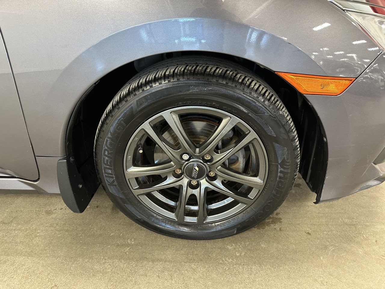 2017 Honda Civic - Image 6