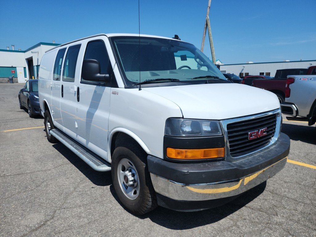 2023 GMC Savana